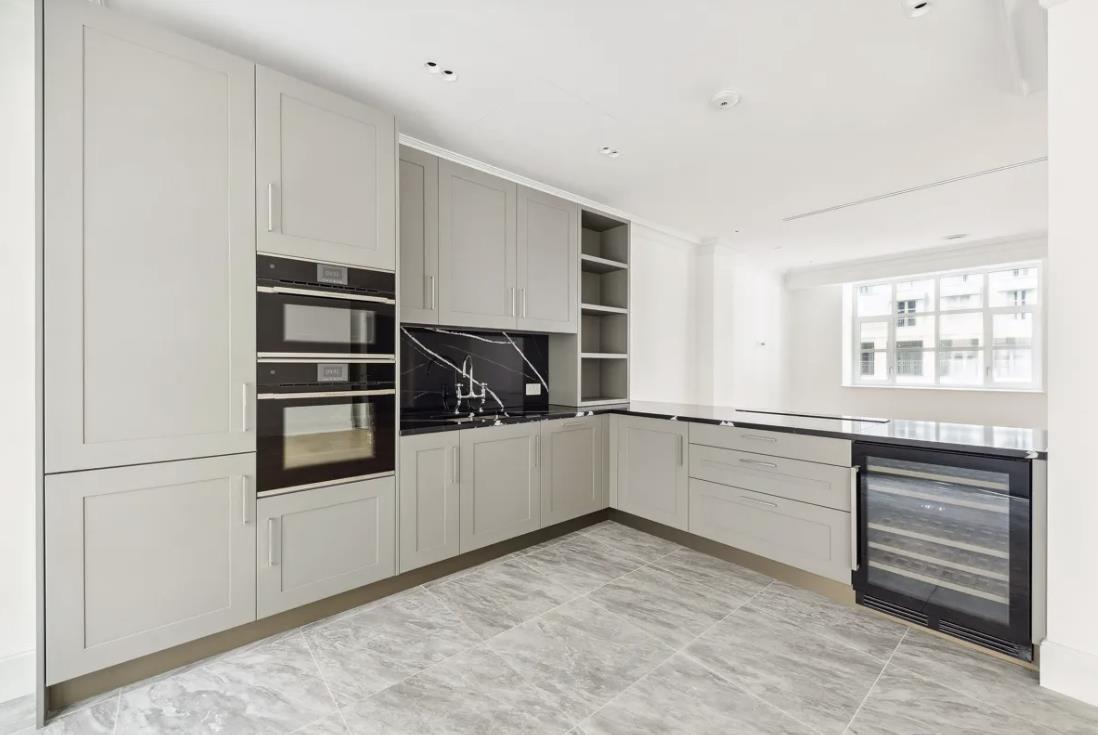 9 Millbank, LONDON